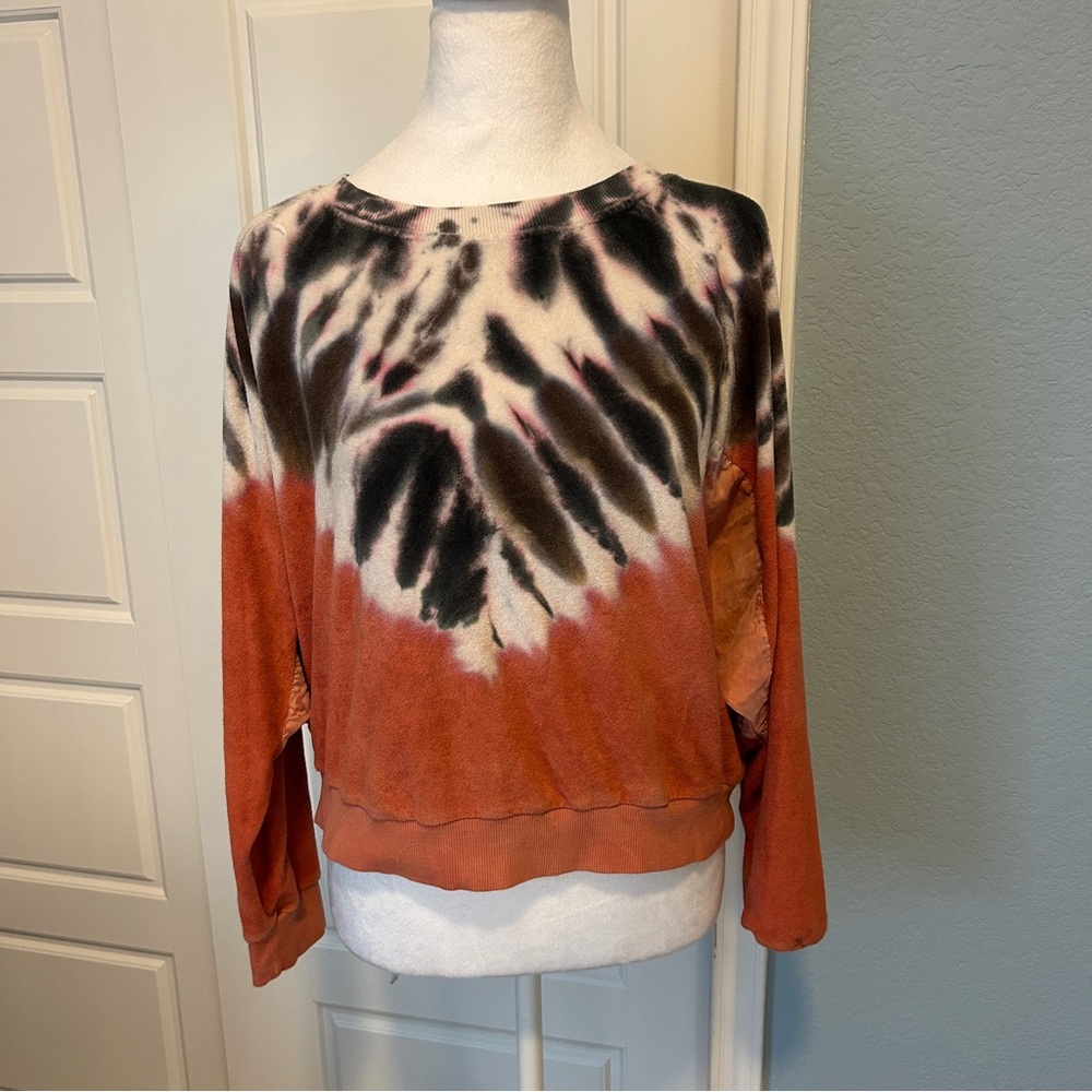 YOUNG FABULOUS & BROKE Rowan Cropped Tie Dye Sweatshirt Orange and Black Size M
